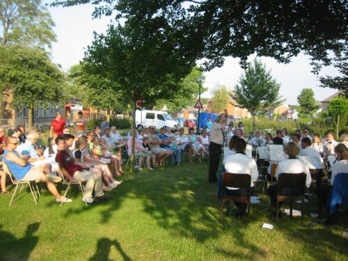 Buitenconcert van Ons Genoegen Renswoude in 2005