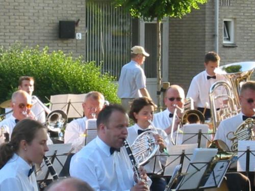 Buitenconcert van Ons Genoegen Renswoude in 2005