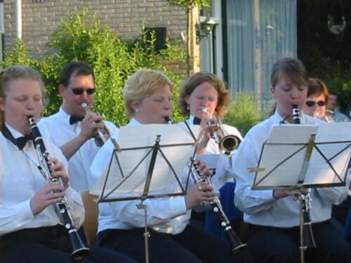 Buitenconcert van Ons Genoegen Renswoude in 2005
