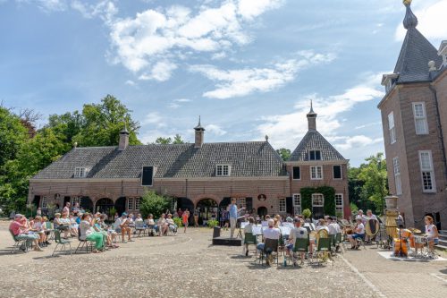 GJG_7003_copy_1069x712