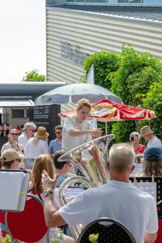 IMG_1827_copy_712x1069