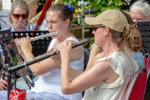 IMG_1913_copy_1069x712